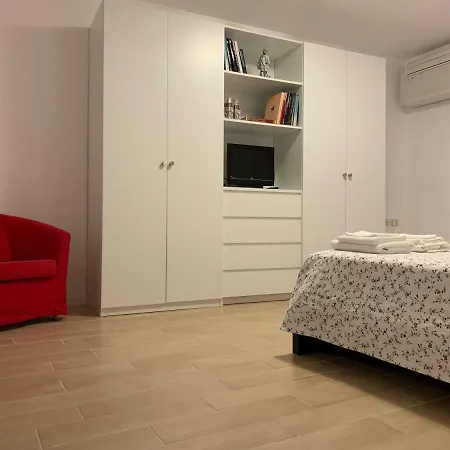 Temporary House Vicolo Colombina Apartment Bologna Exterior photo